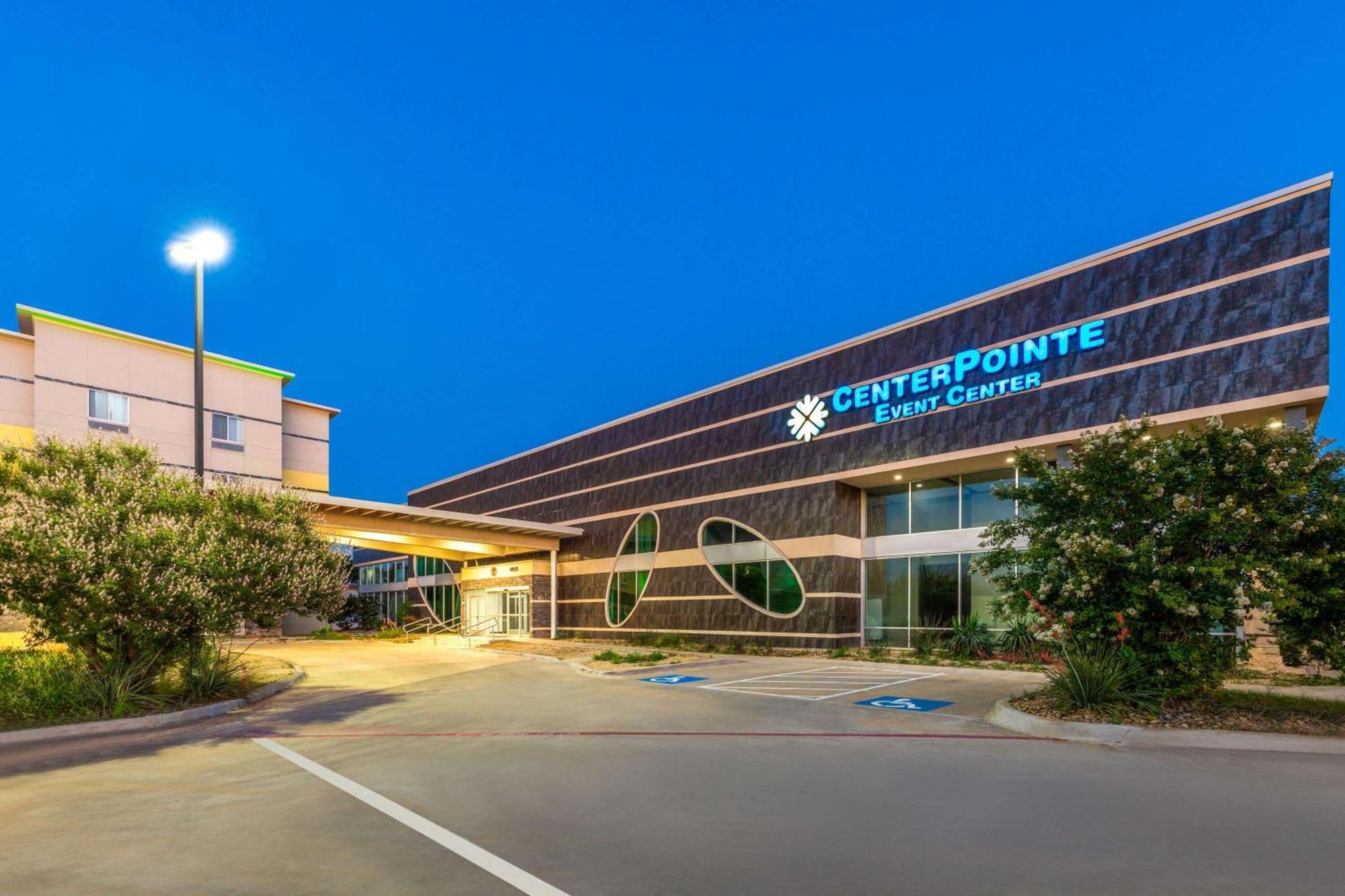 Days Inn & Suites By Wyndham Lubbock Medical Center Kültér fotó