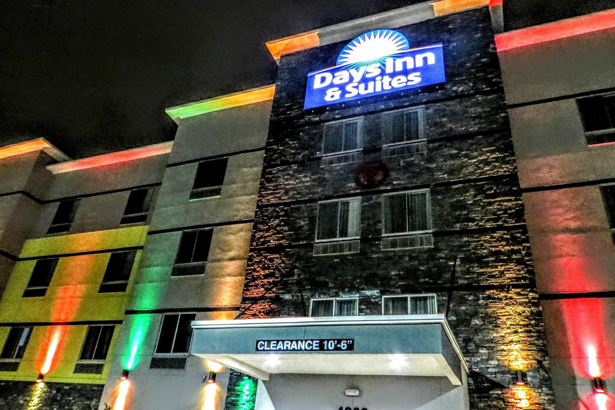Days Inn & Suites By Wyndham Lubbock Medical Center Kültér fotó